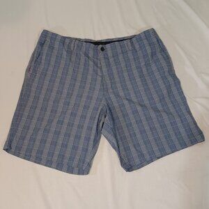 Tommy Bahama Shorts Mens 44R Seersucker Plaid Blue Stretch Flat Front Casual